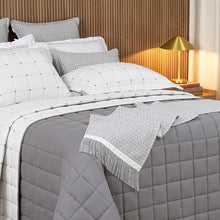 Carregar imagem no visualizador da galeria, Cobre Leito Queen Diana Dupla Face 5 Peças Cinza- Lavive