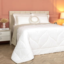 Carregar imagem no visualizador da galeria, Cobre Leito King 4 Peças Marbella Dupla Face Bordado Bege - Lavive
